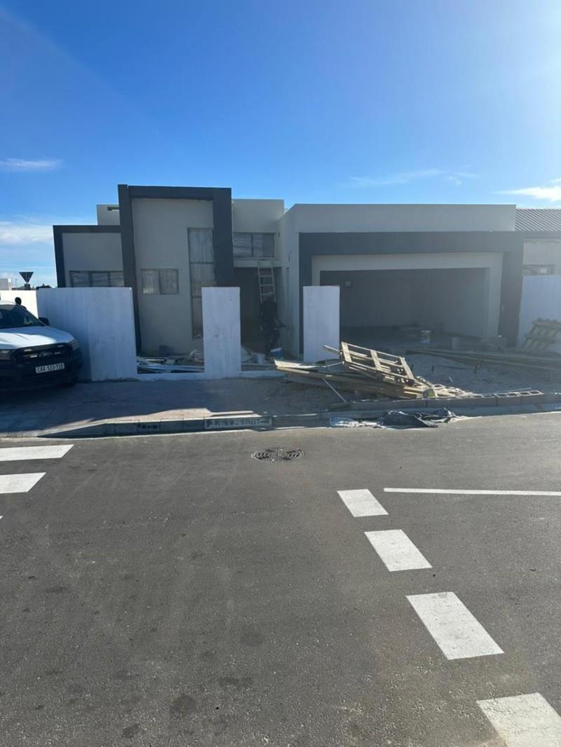 4 Bedroom House in Sandown