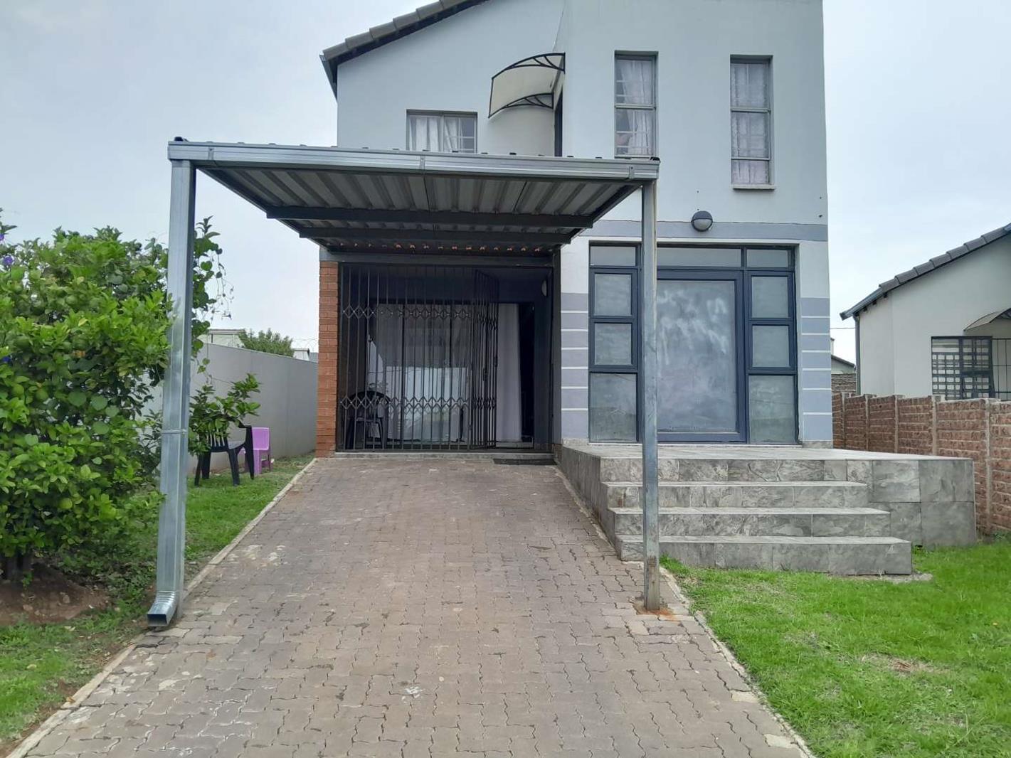 3 Bedroom House in South Hills