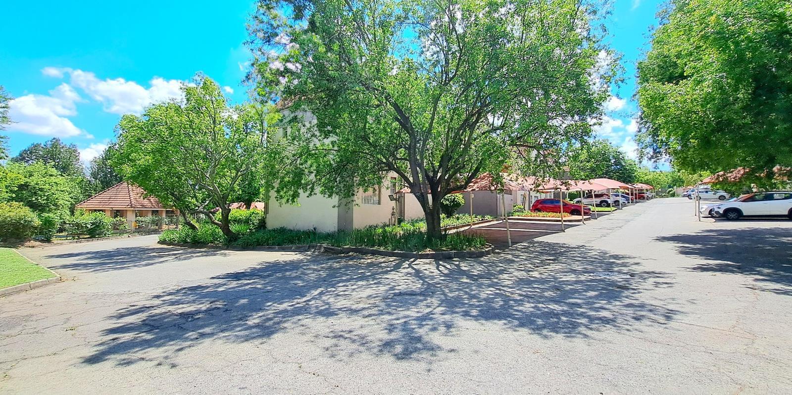 2 Bedroom Apartment in Halfway Gardens