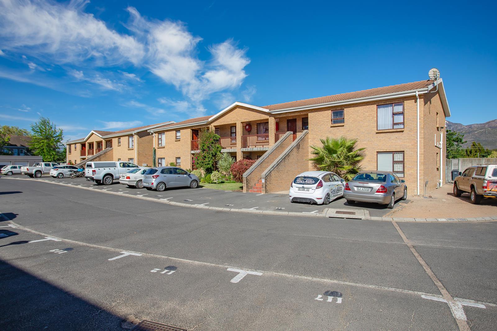 2 Bedroom Apartment in Paarl