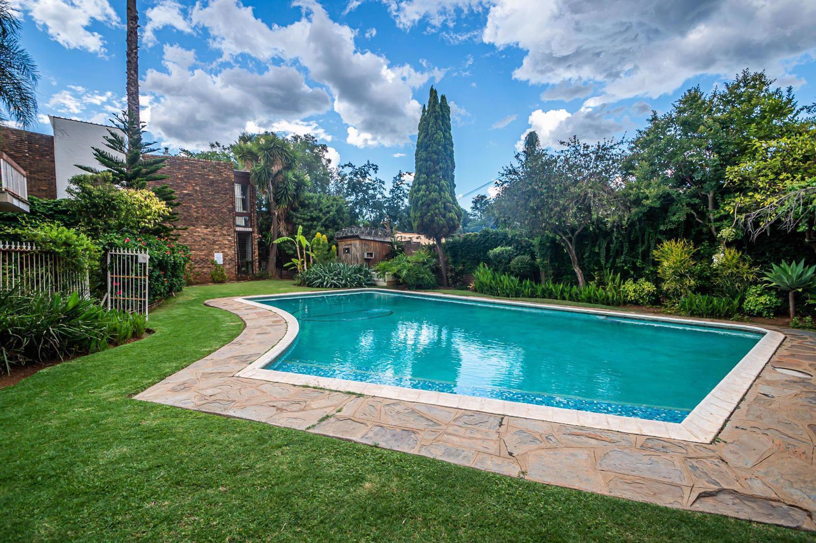 5 Bedroom Apartment in Arcadia
