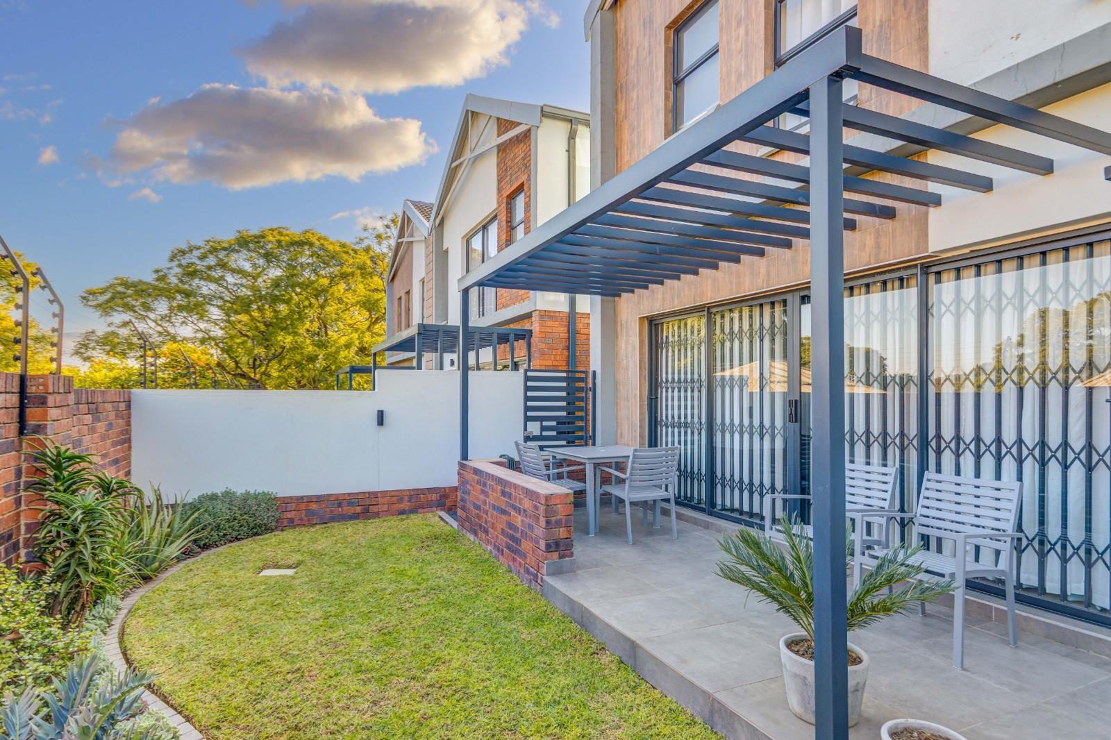 3 Bedroom Townhouse in Ferndale