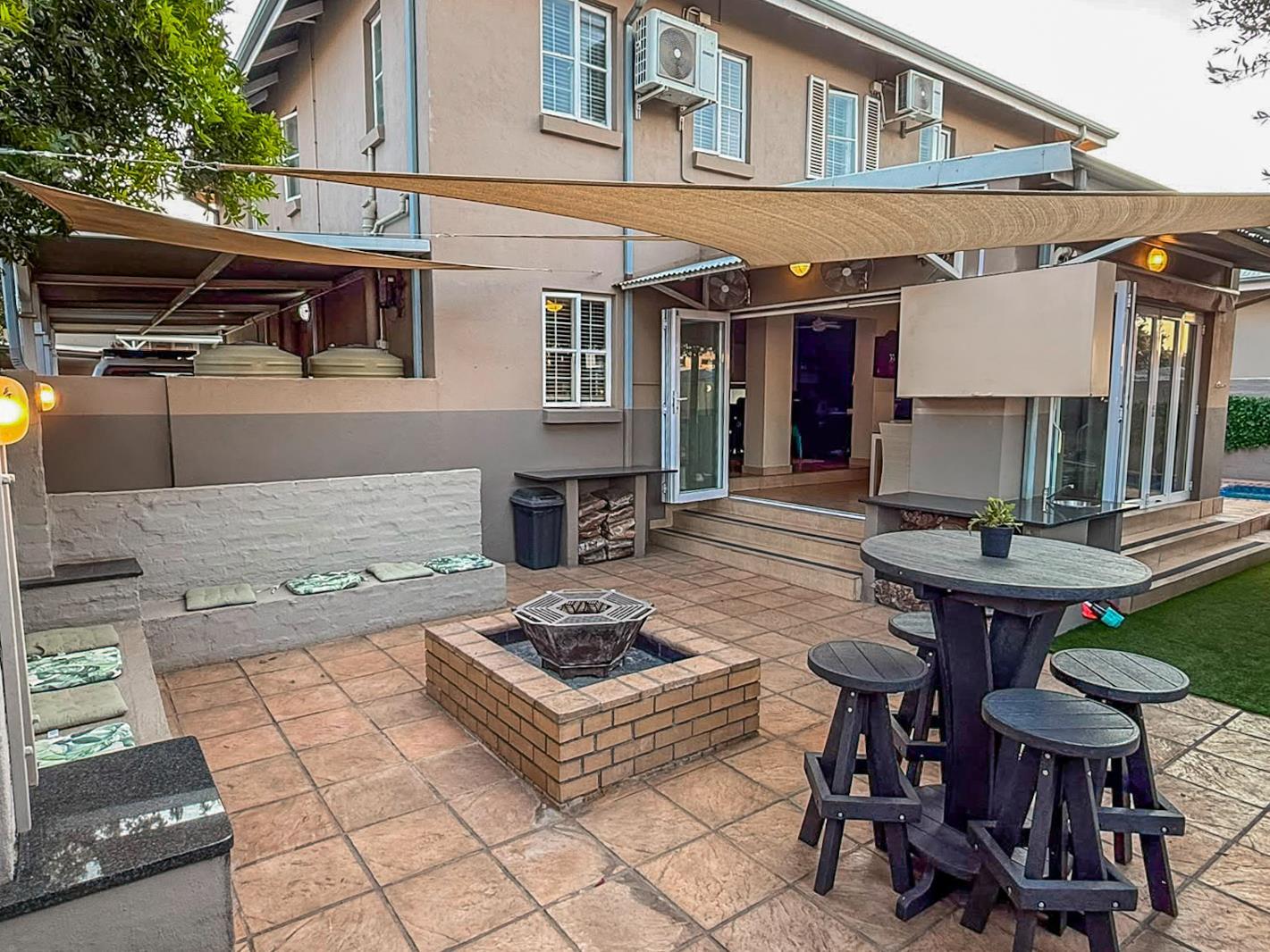 4 Bedroom House in Waterval East