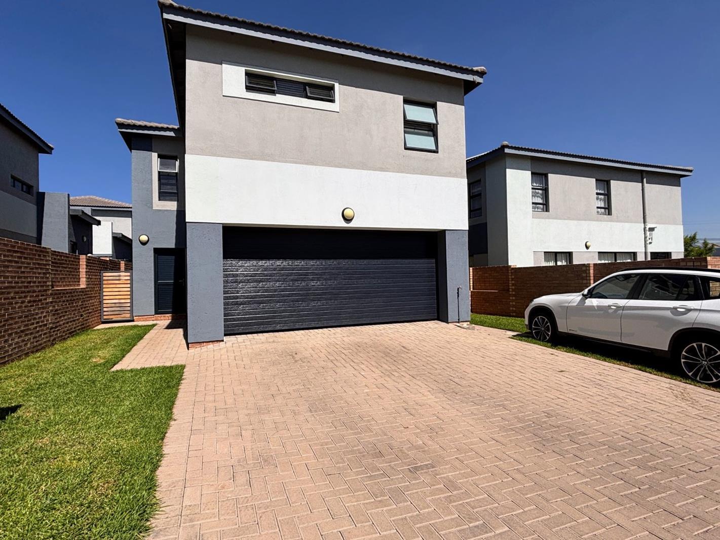 3 Bedroom House in Thatchfield