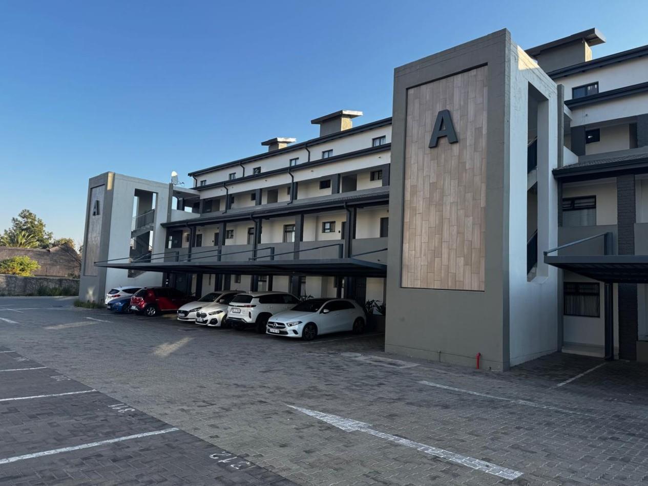 2 Bedroom Apartment in Fourways