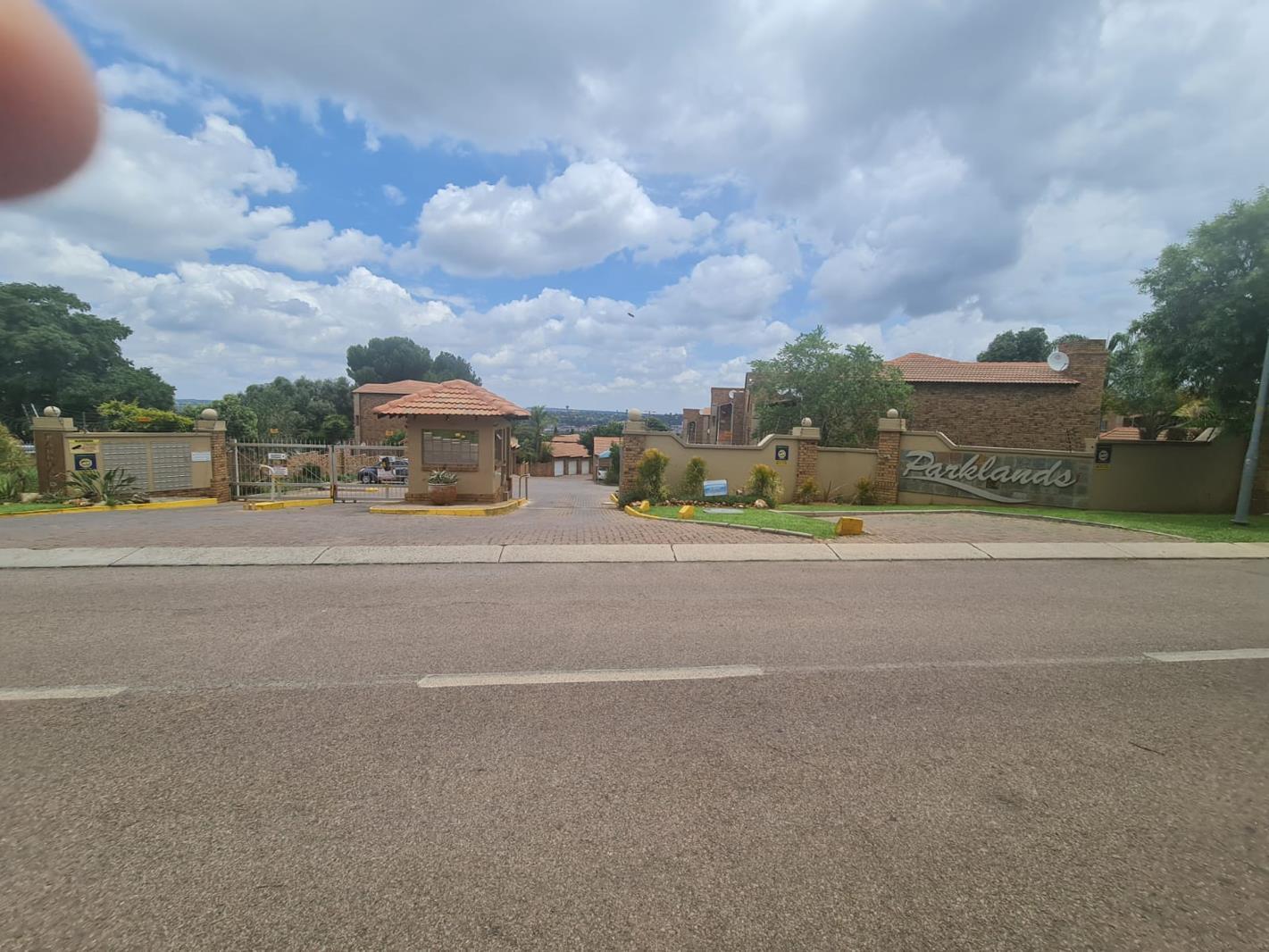 2 Bedroom Townhouse in Die Hoewes