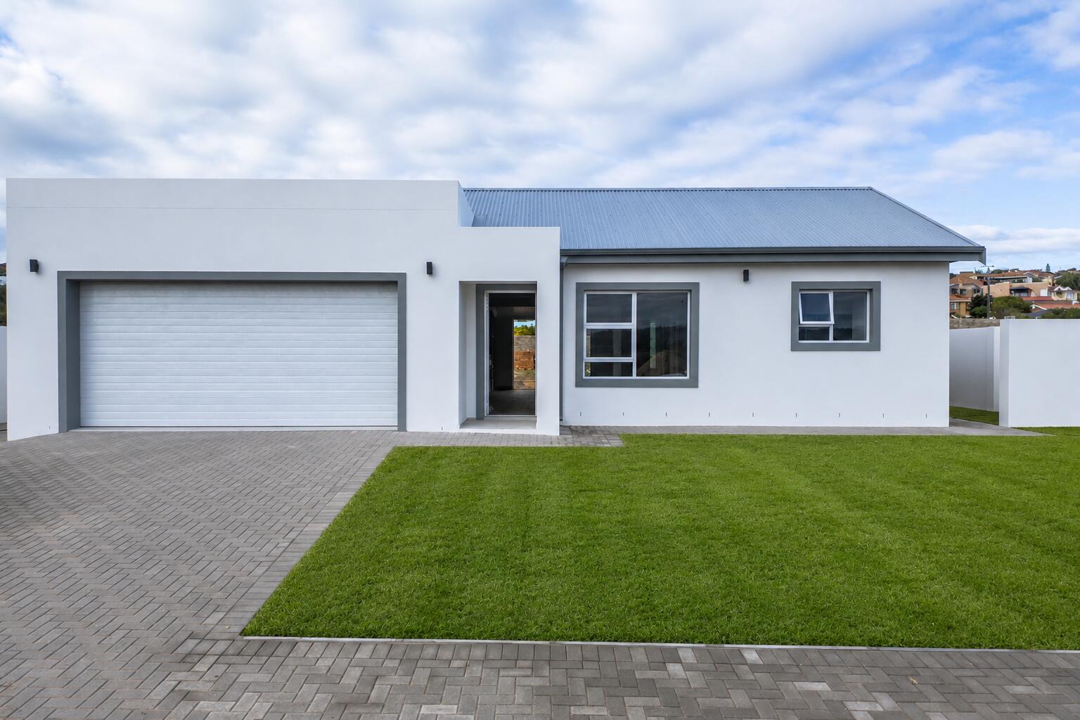 3 Bedroom House in Fraaiuitsig