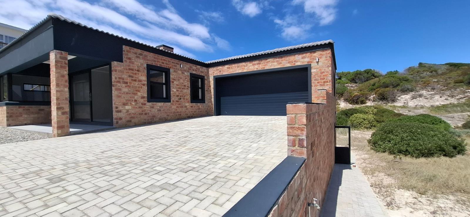 3 Bedroom House in Suiderstrand