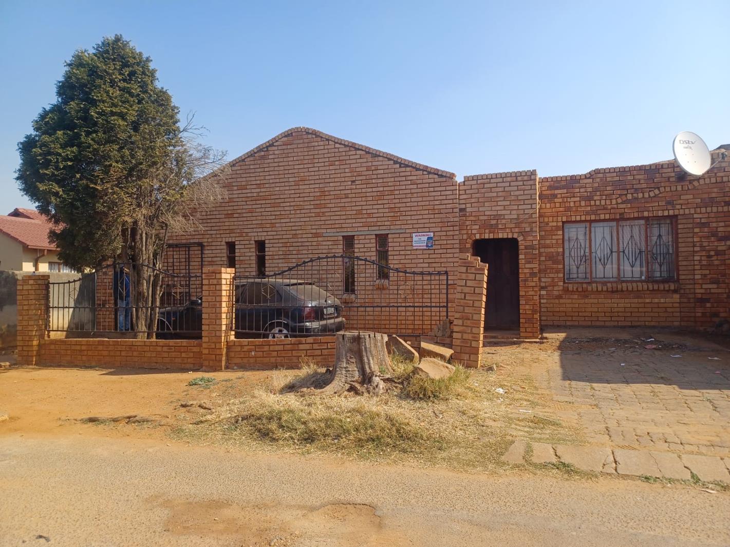 2 Bedroom House in Vosloorus