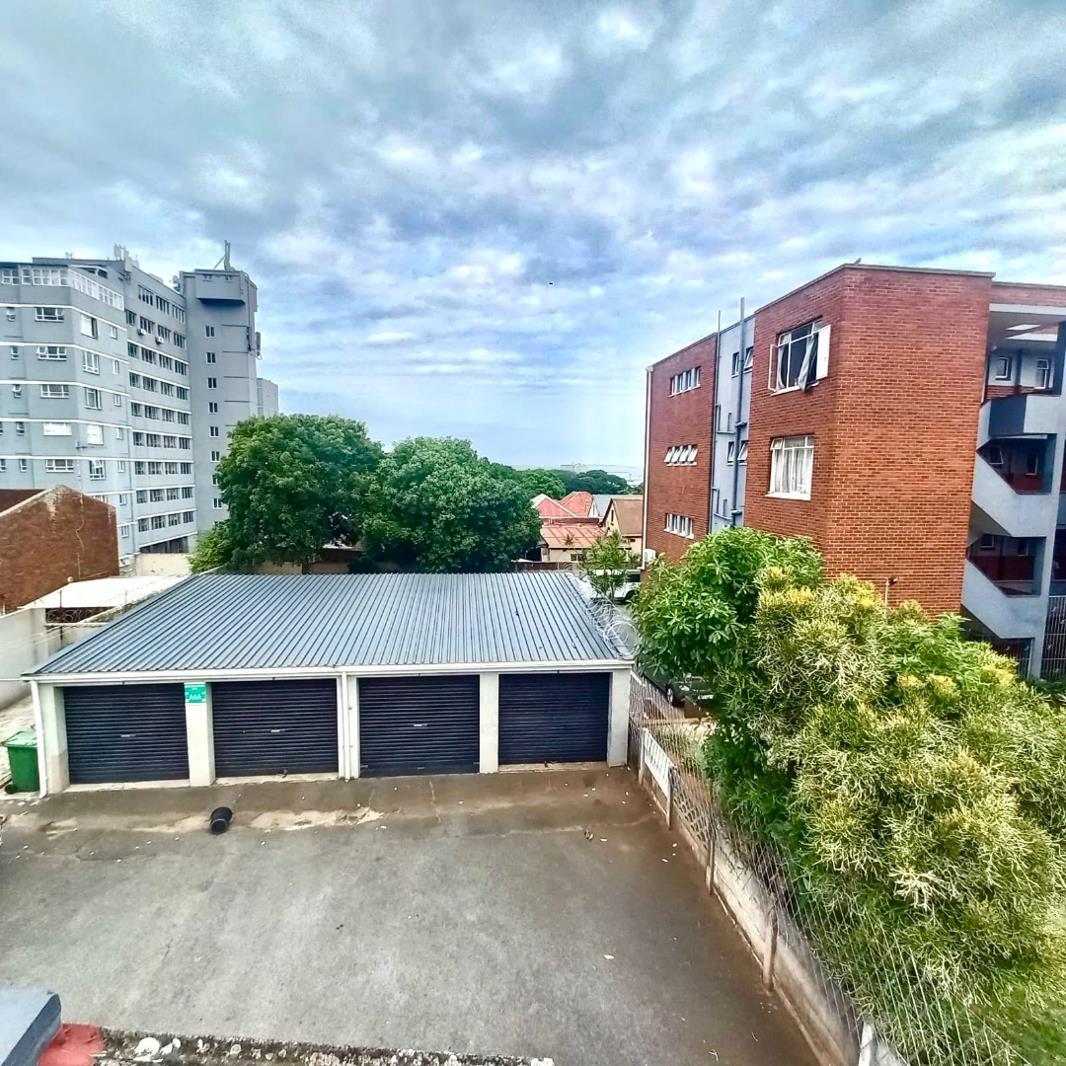1.5 Bedroom Apartment in Bulwer