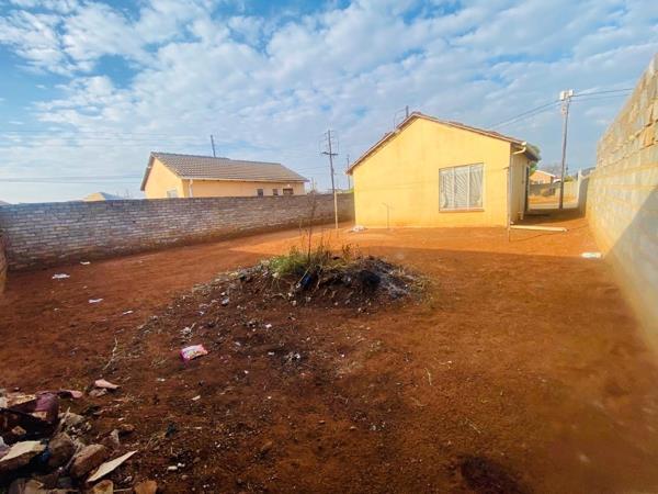 2 Bedroom House in Protea Glen