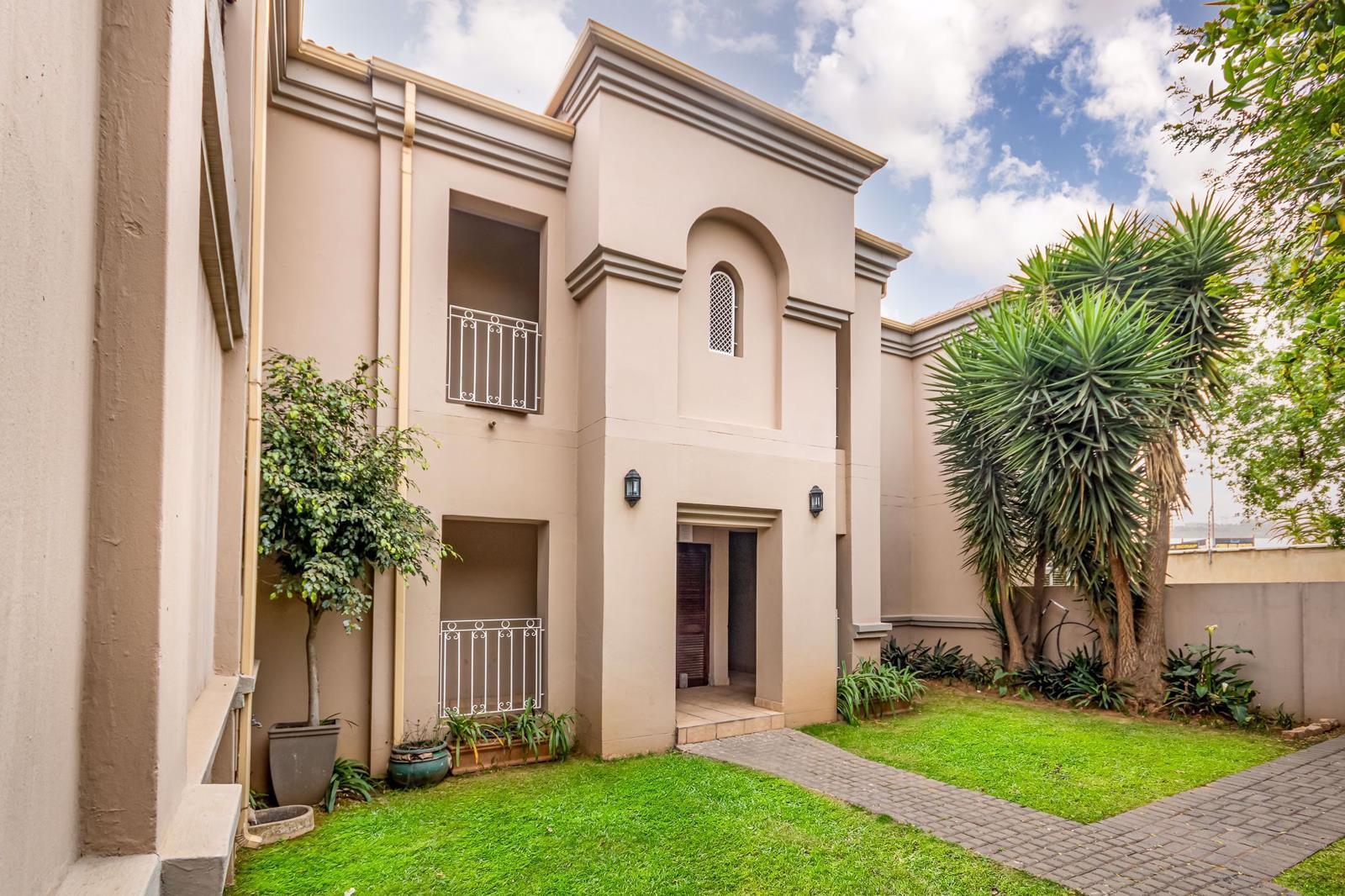 2 Bedroom Apartment in Eagle Canyon Golf Estate