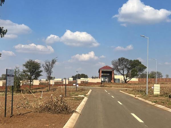 448 m² Land available in Heritage Hill