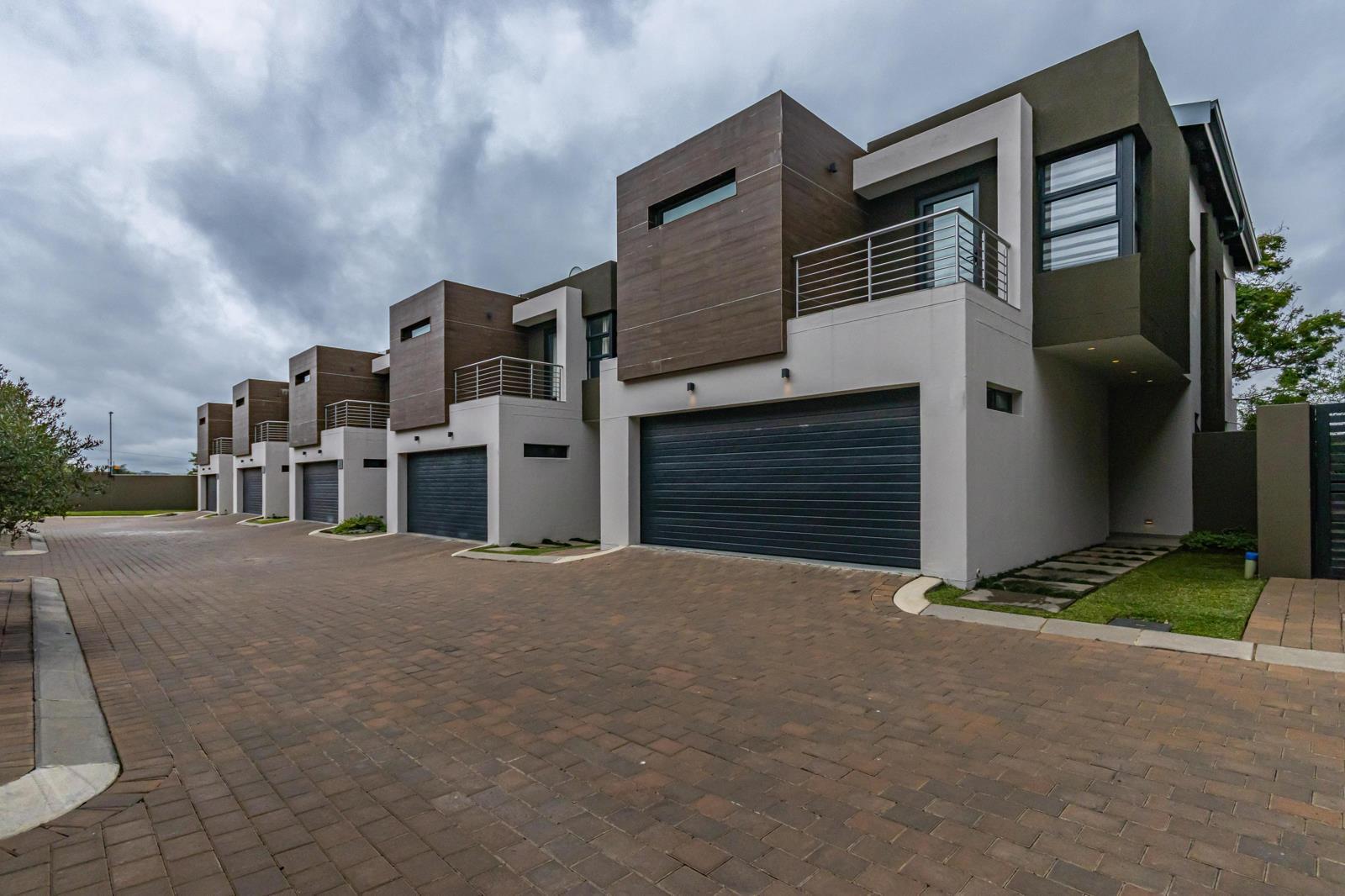 4 Bedroom Cluster in Morningside