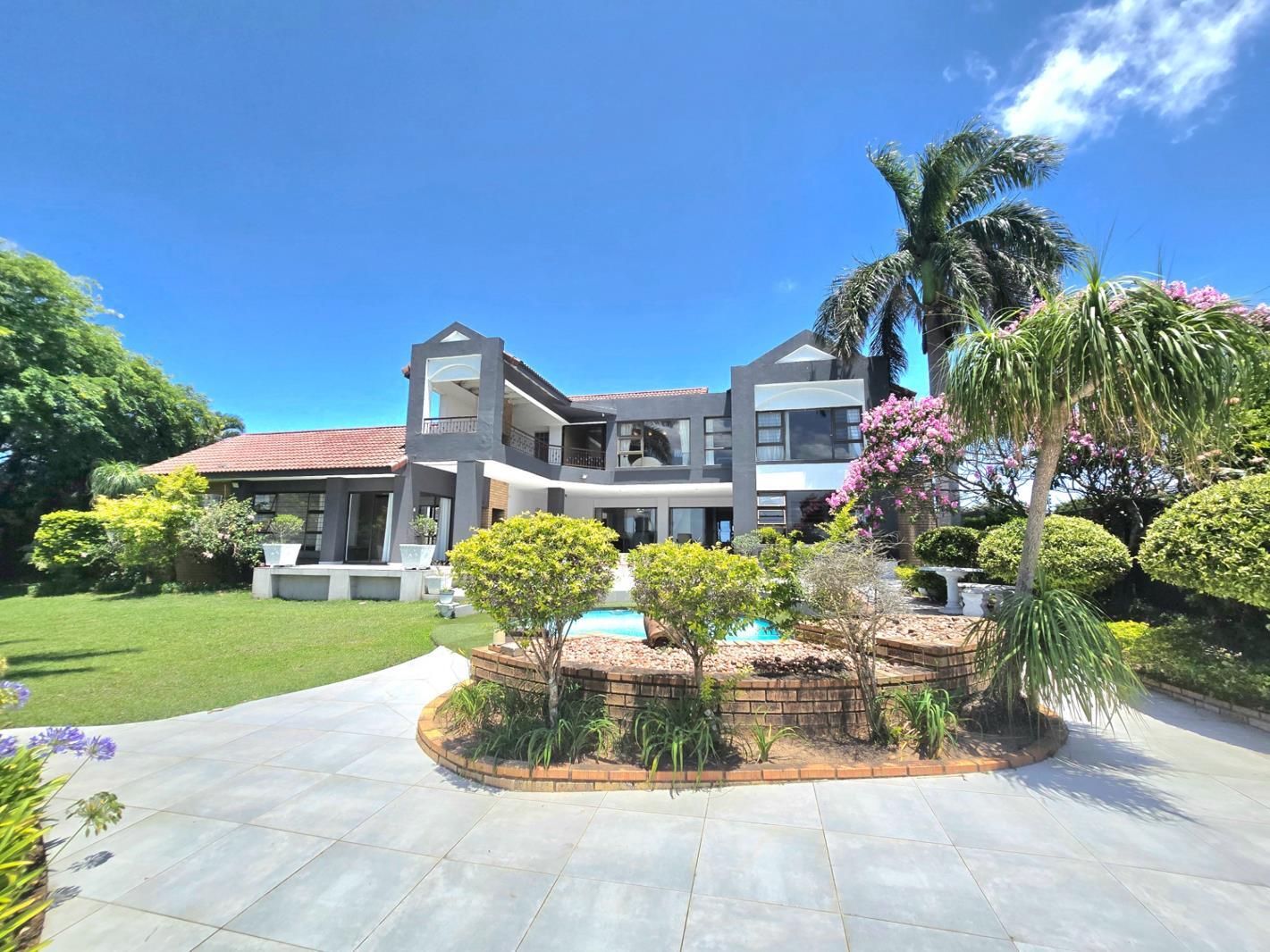5 Bedroom House in Meer En See