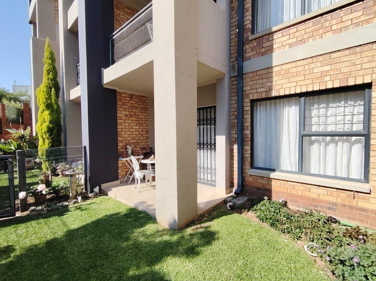 1 Bedroom Apartment in Olievenpoort