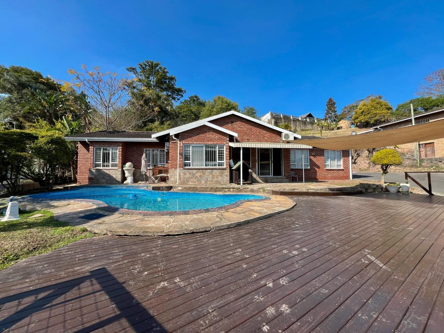 4 Bedroom House in Rouken Glen