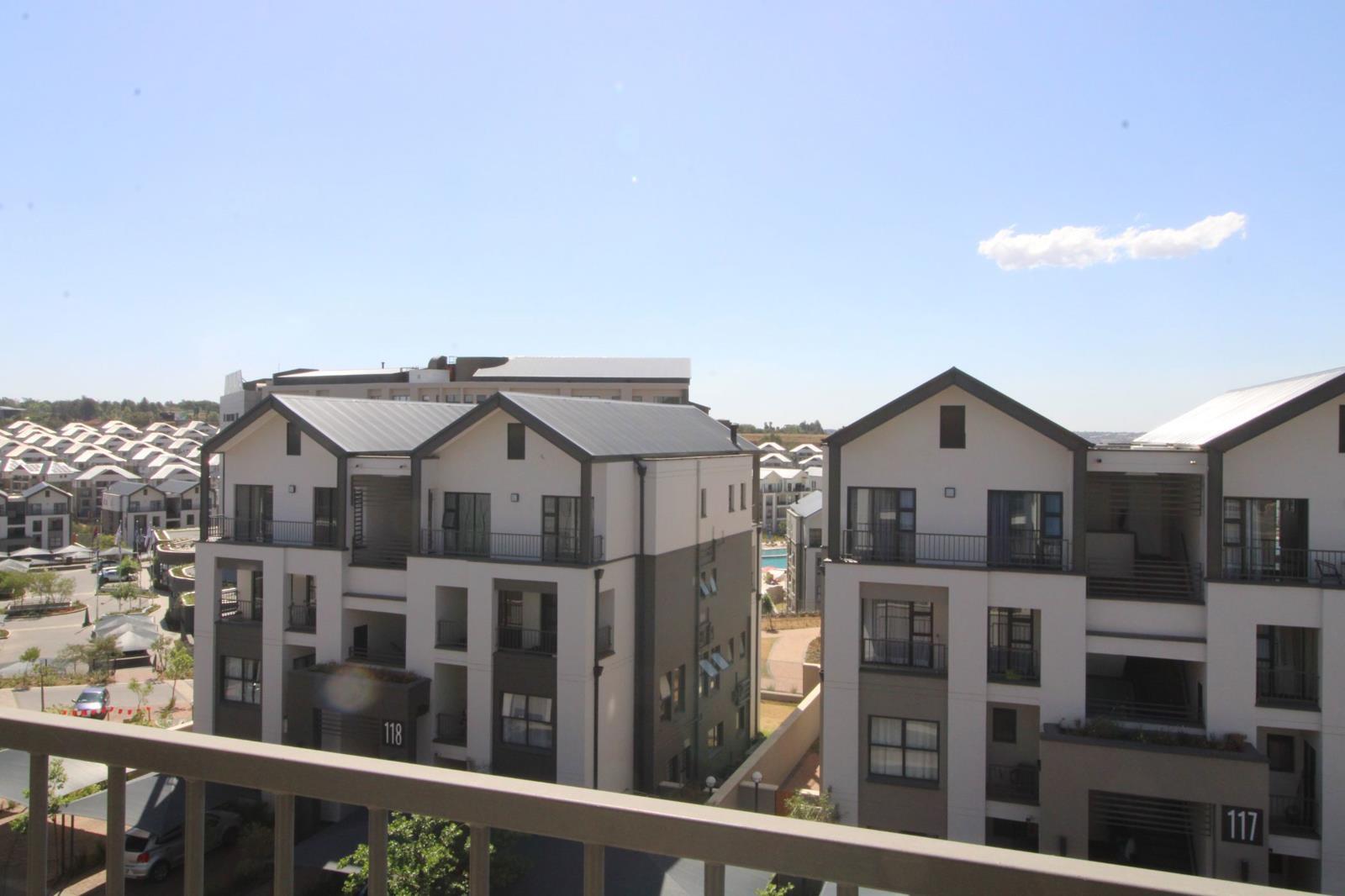 2 Bedroom Apartment in Waterfall Estate