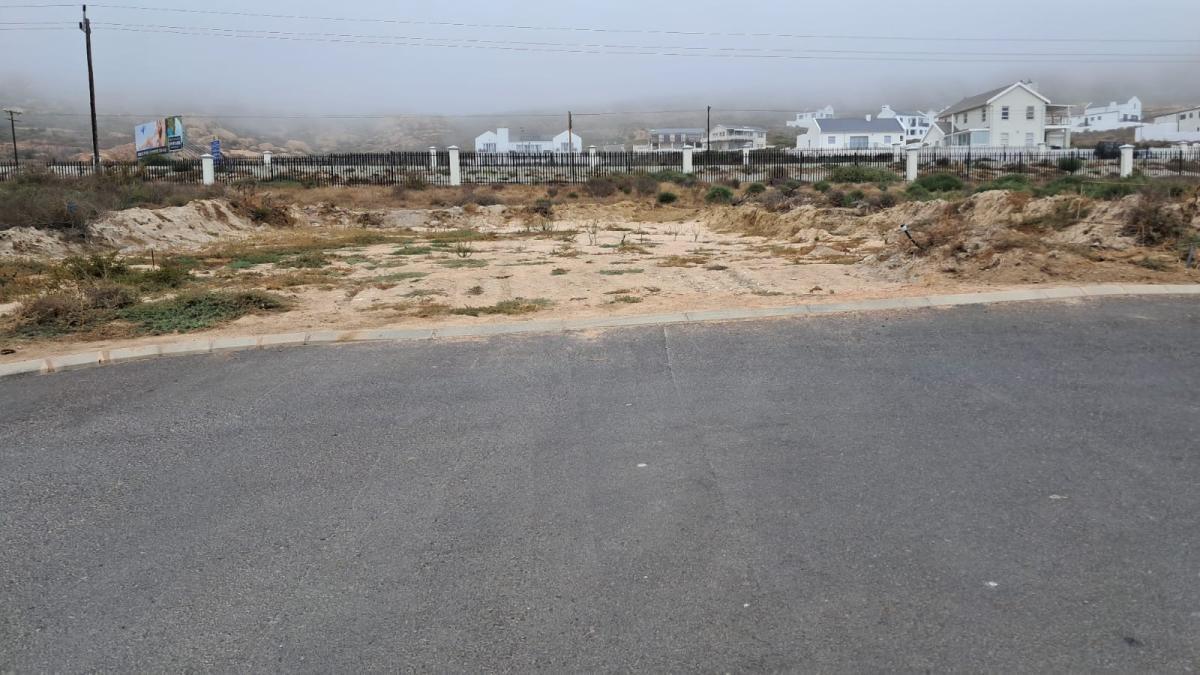 303 m² Land available in St Helena Views