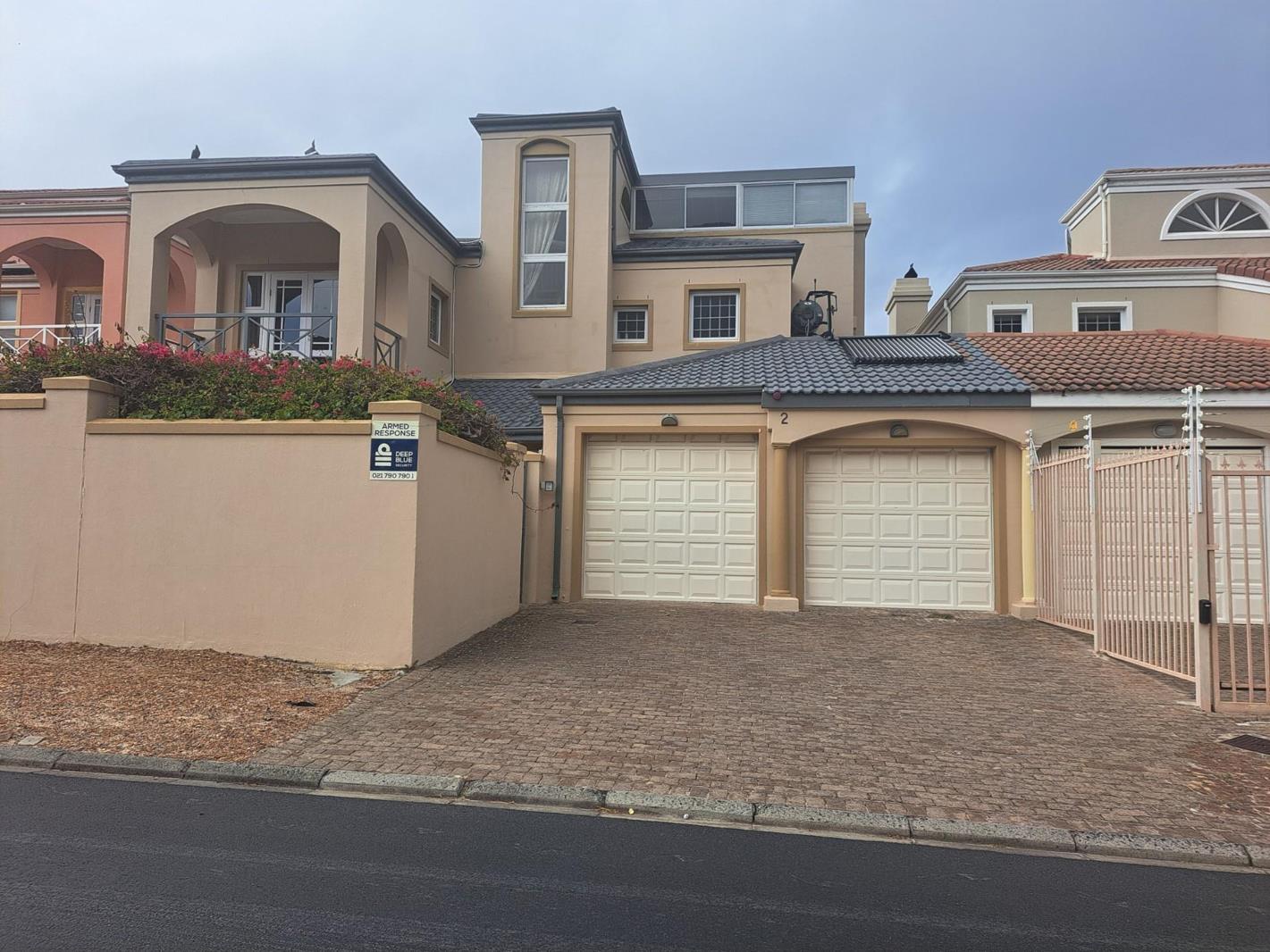 3 Bedroom House in Hout Bay Central