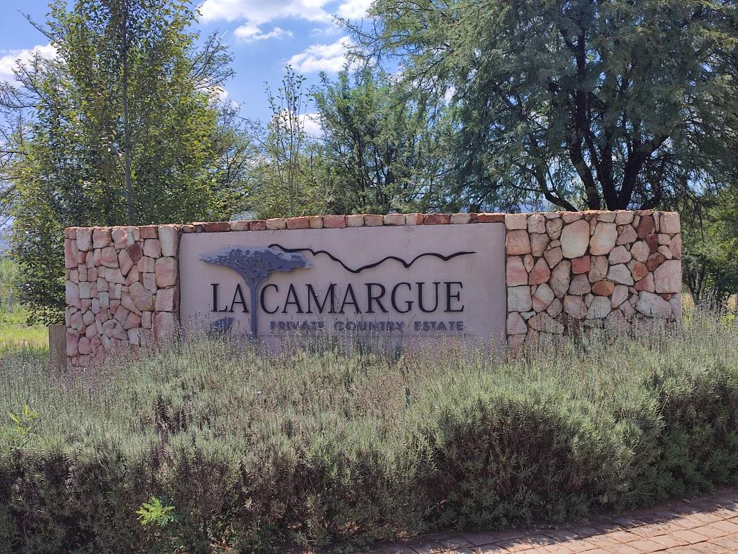 1 723 m² Land available in Melodie