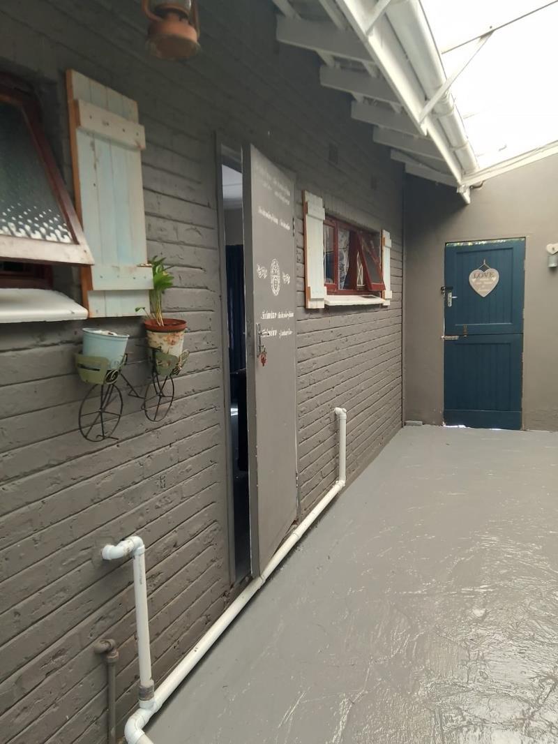 1 Bedroom Apartment in Hibberdene
