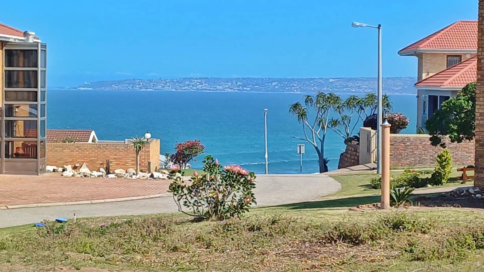 648 m² Land available in Reebok