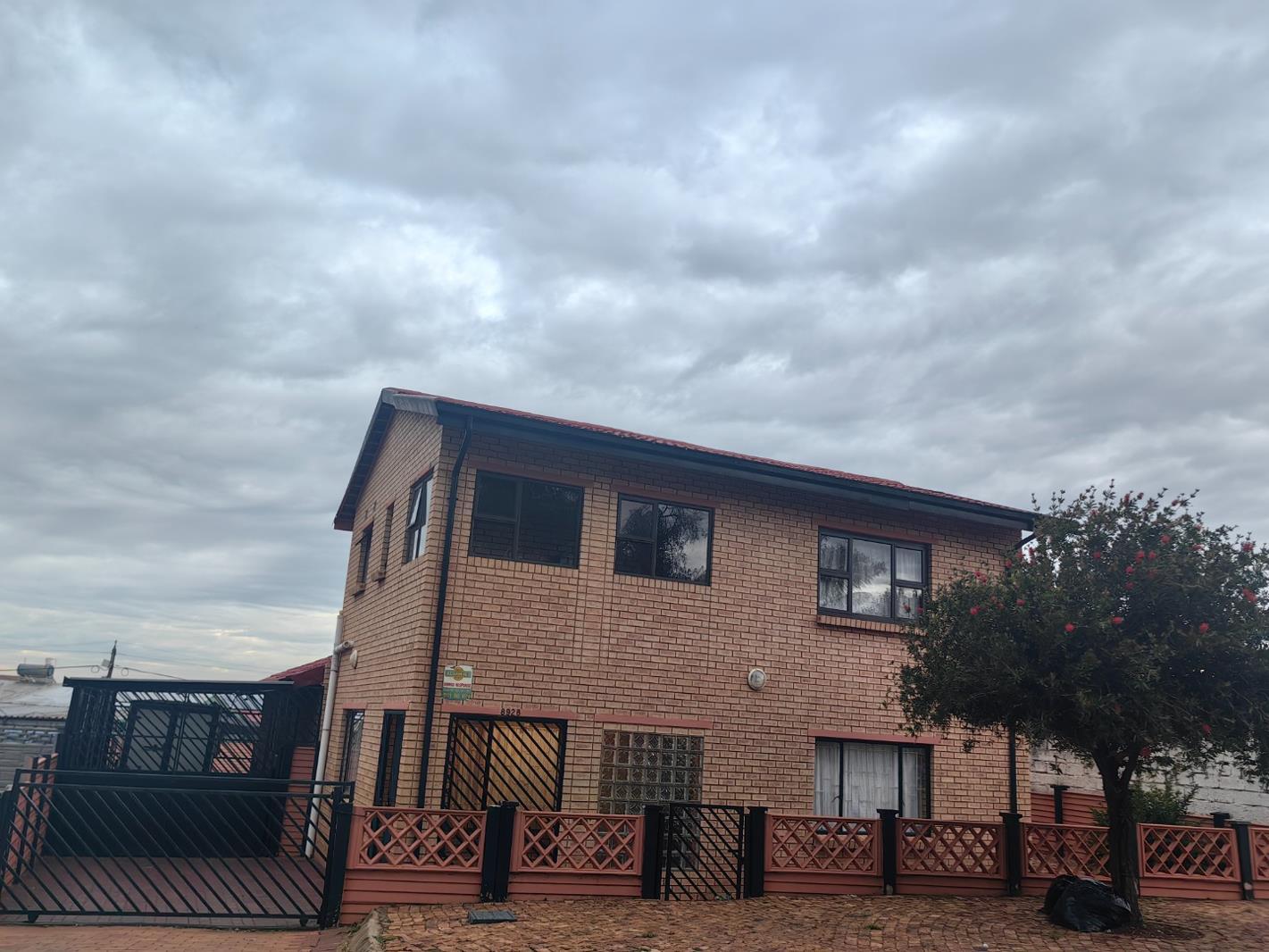 3 Bedroom House in Lenasia
