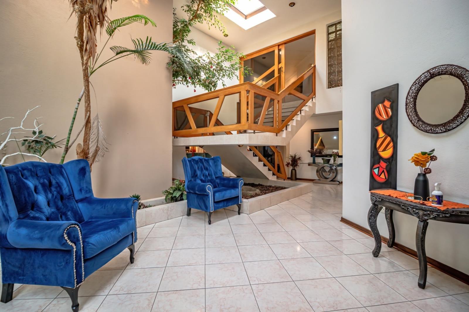 5 Bedroom House in Sunward Park