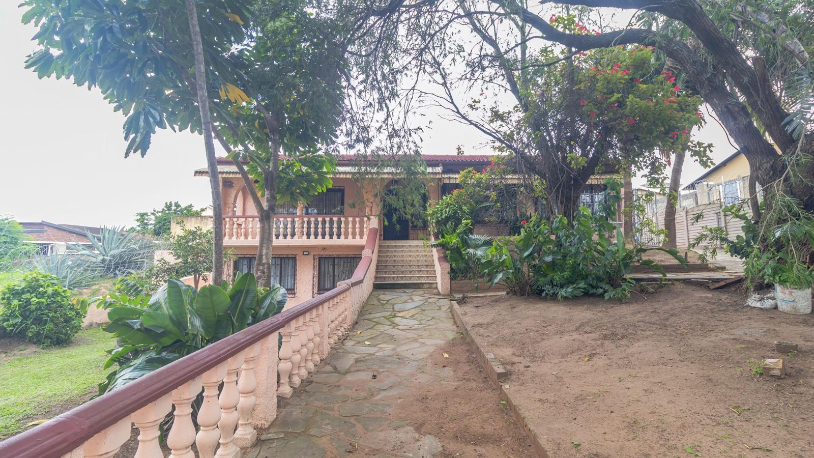 4 Bedroom House in Chatsworth Central