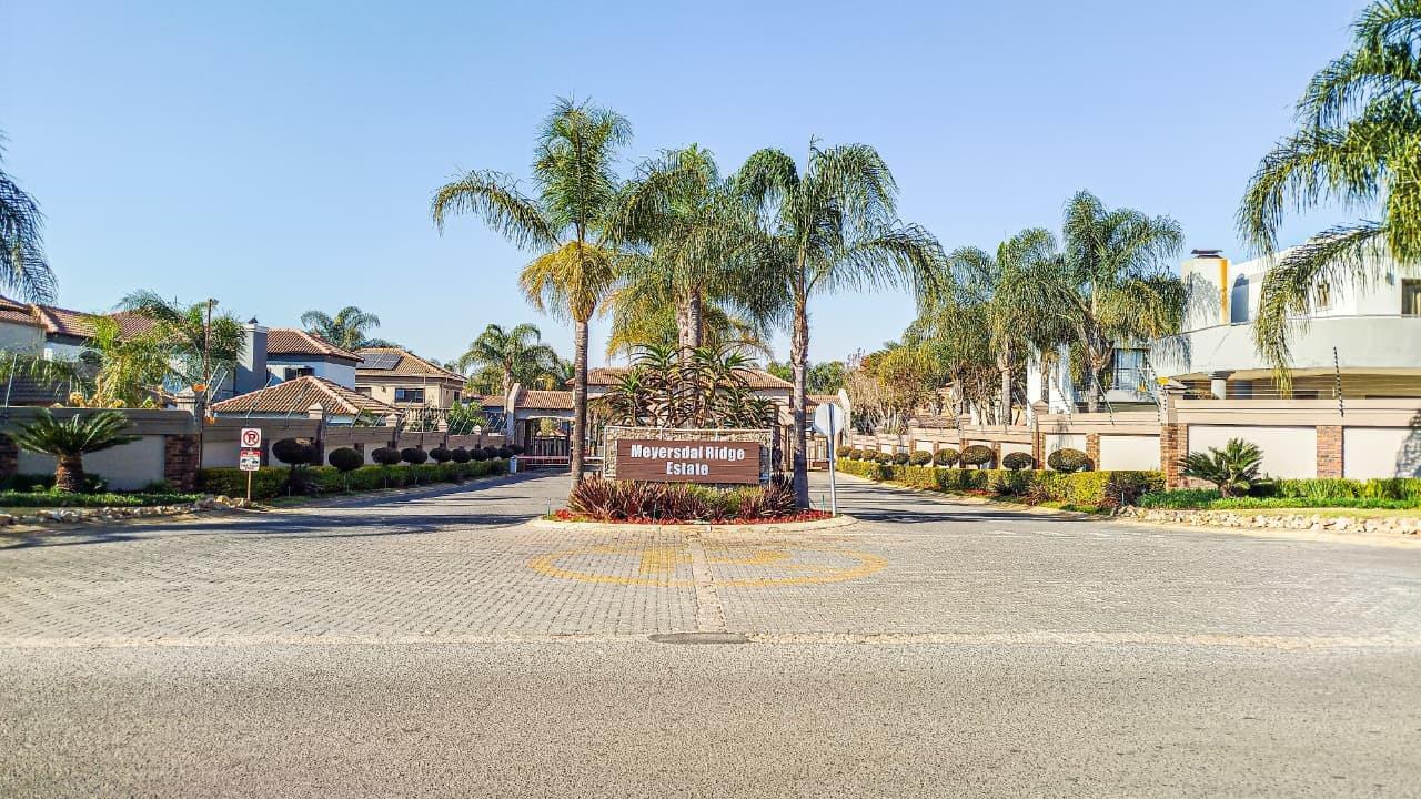4 Bedroom House in Meyersdal