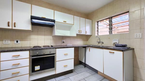 3 Bedroom Townhouse in Murrayfield