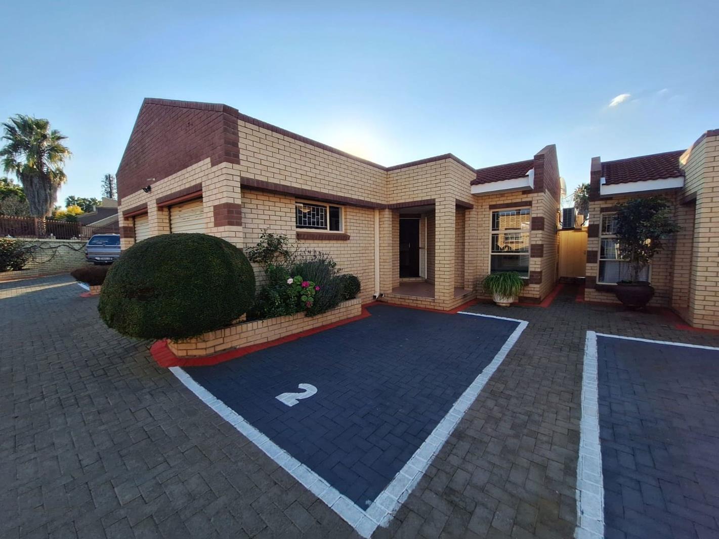 3 Bedroom Townhouse in Pentagon Park