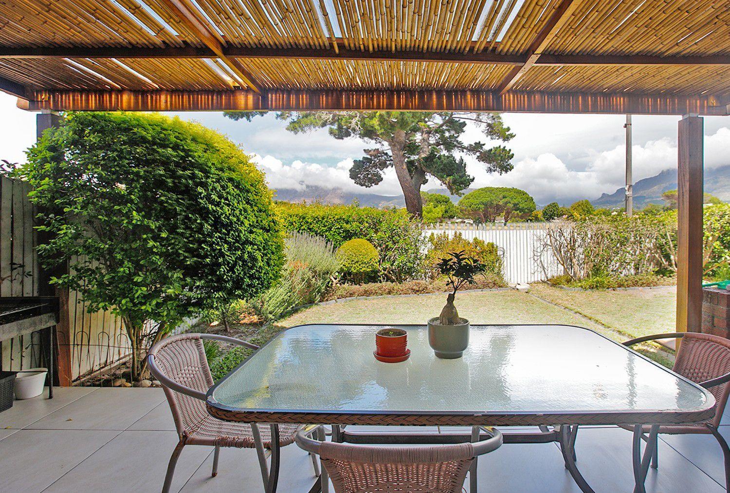 2 Bedroom Townhouse in Plumstead