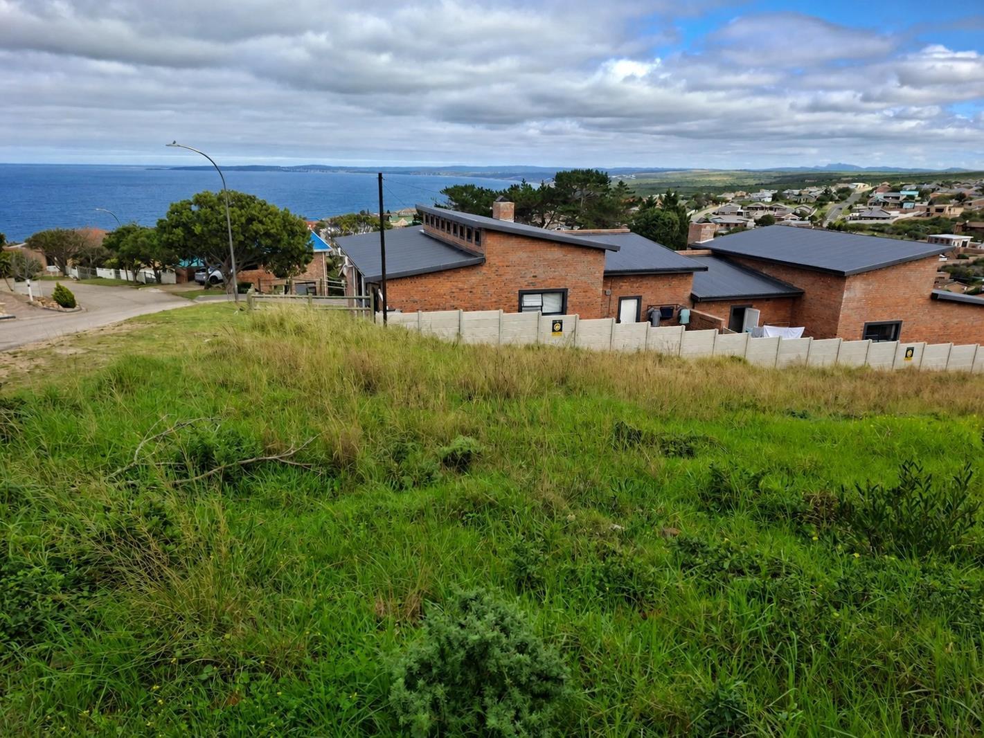 1 157 m² Land available in Dana Bay