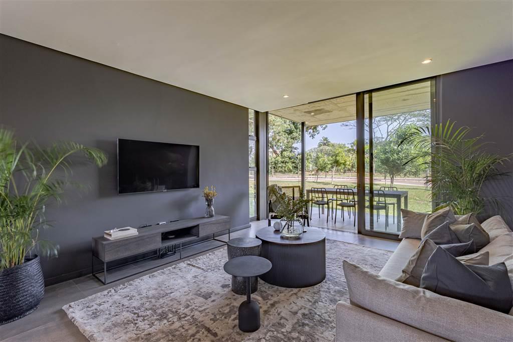 3 Bedroom Duplex in Sheffield Beach