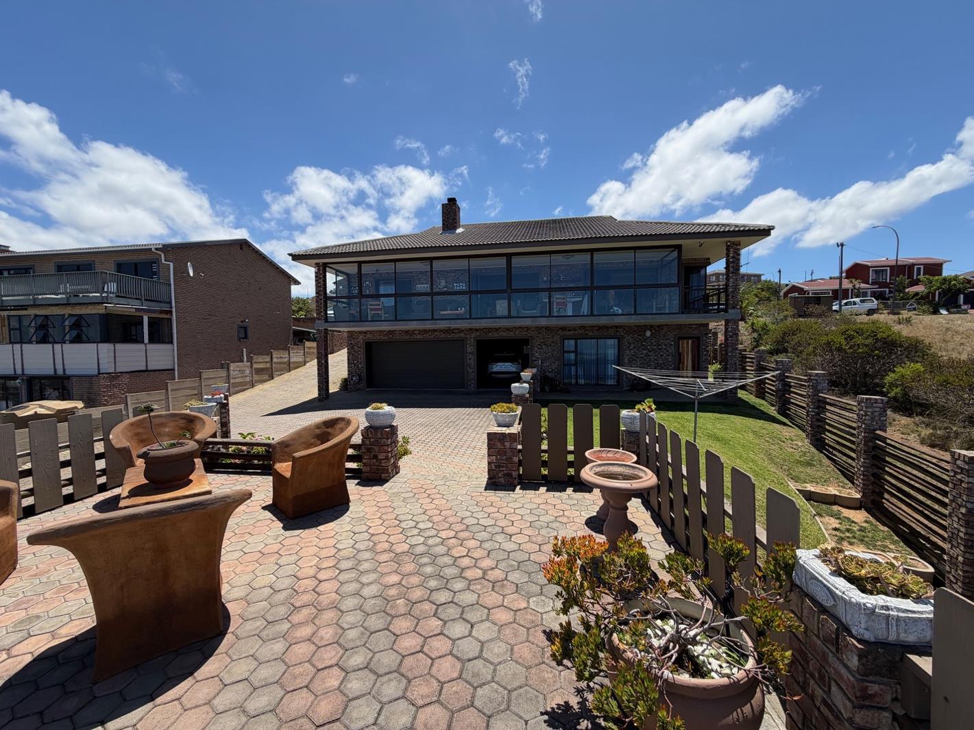 3 Bedroom House in Dana Bay