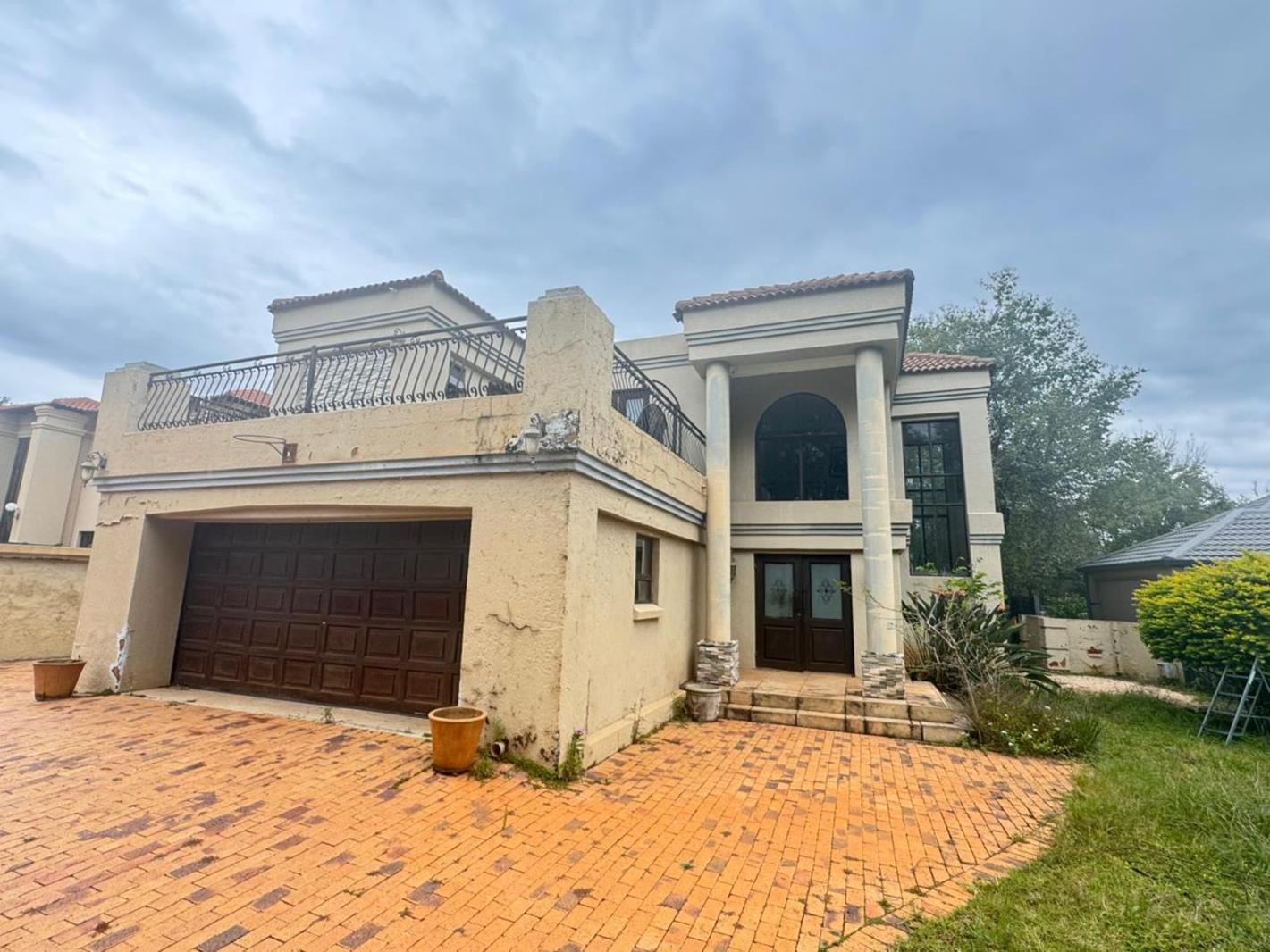 House in Westlake Estate
