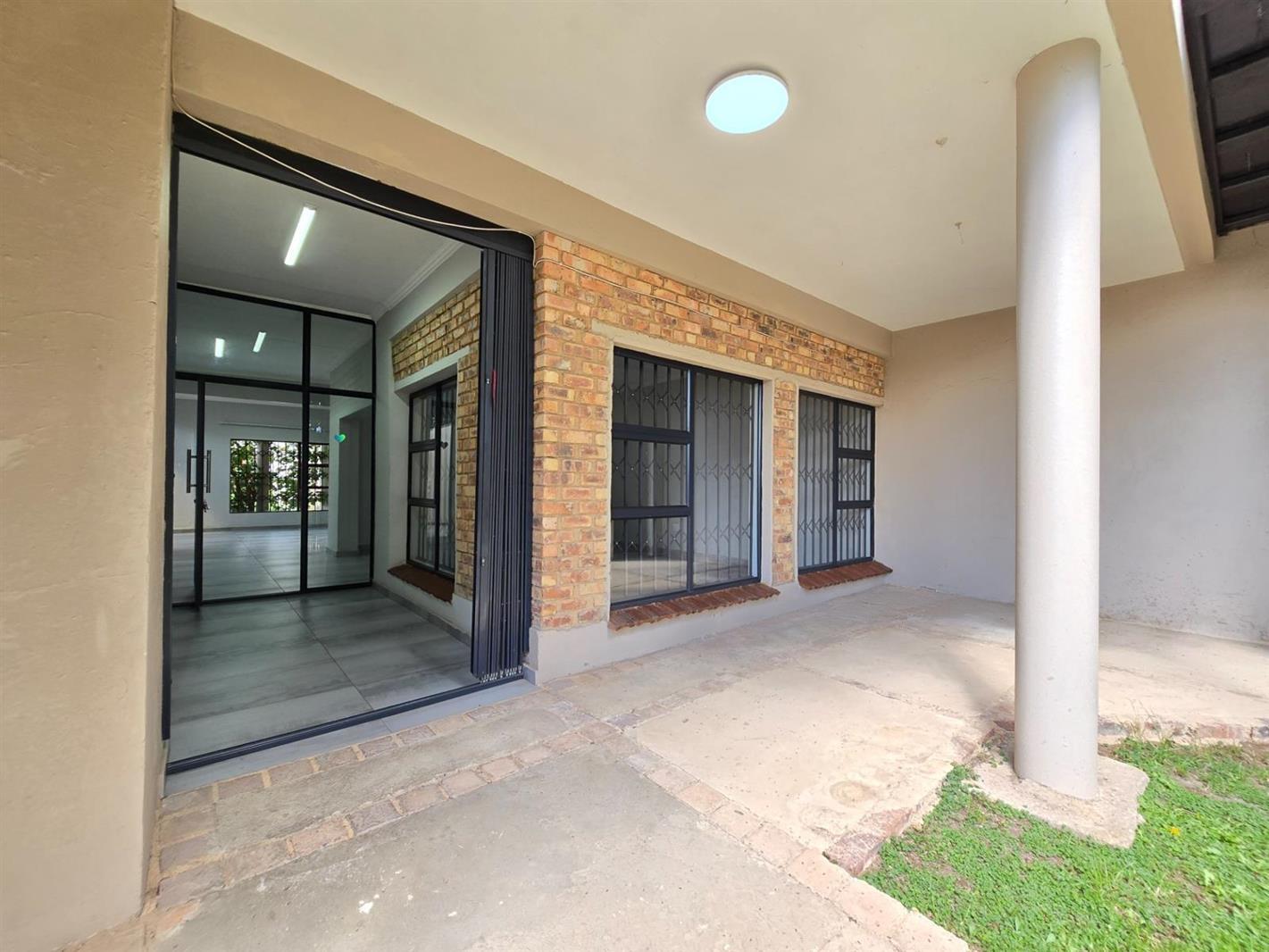 3 Bedroom House in Lakefield