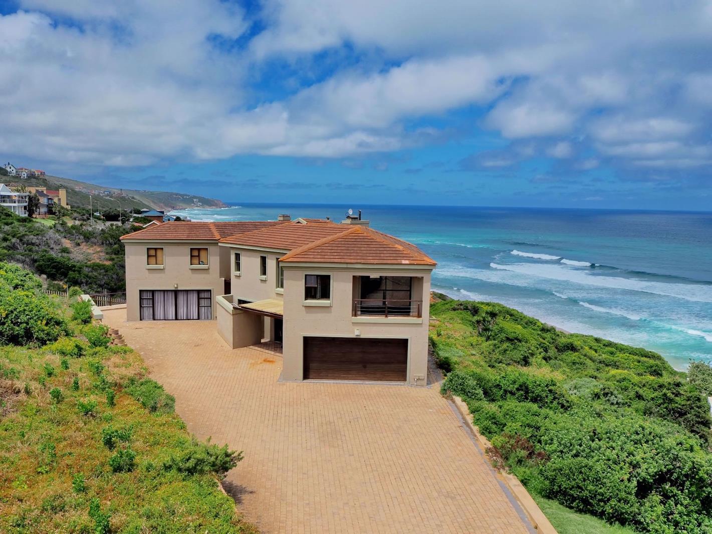 3 Bedroom Townhouse in Dana Bay