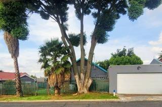 4 Bedroom House in Evans Park