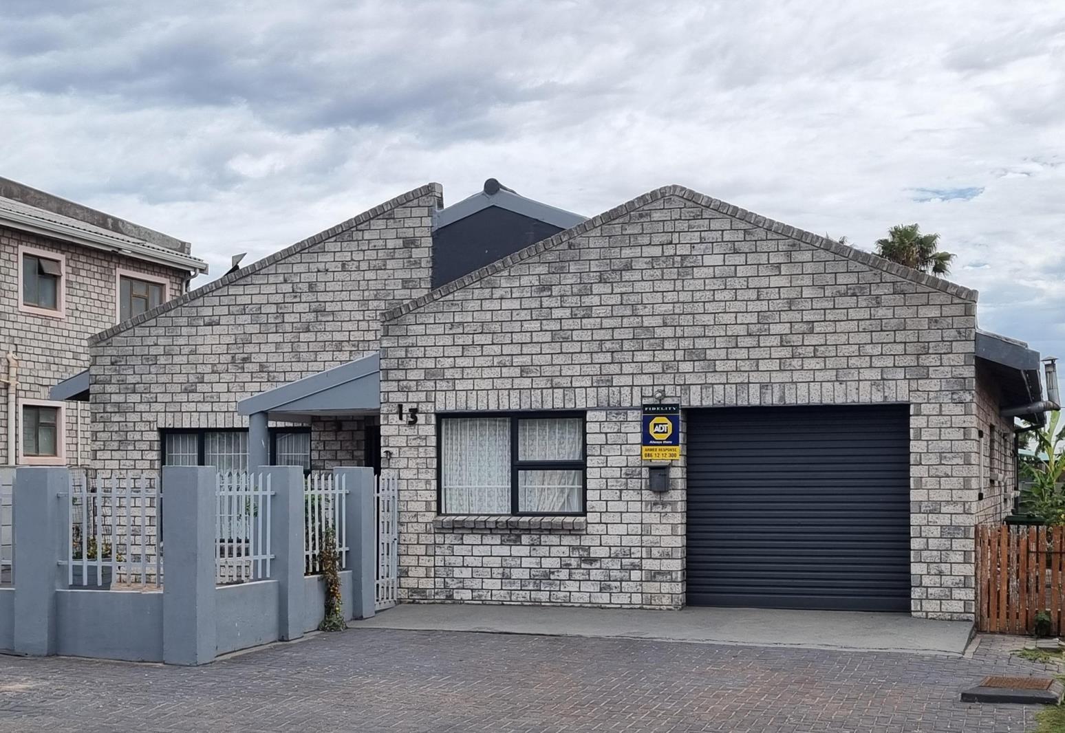 2 Bedroom House in Saldanha