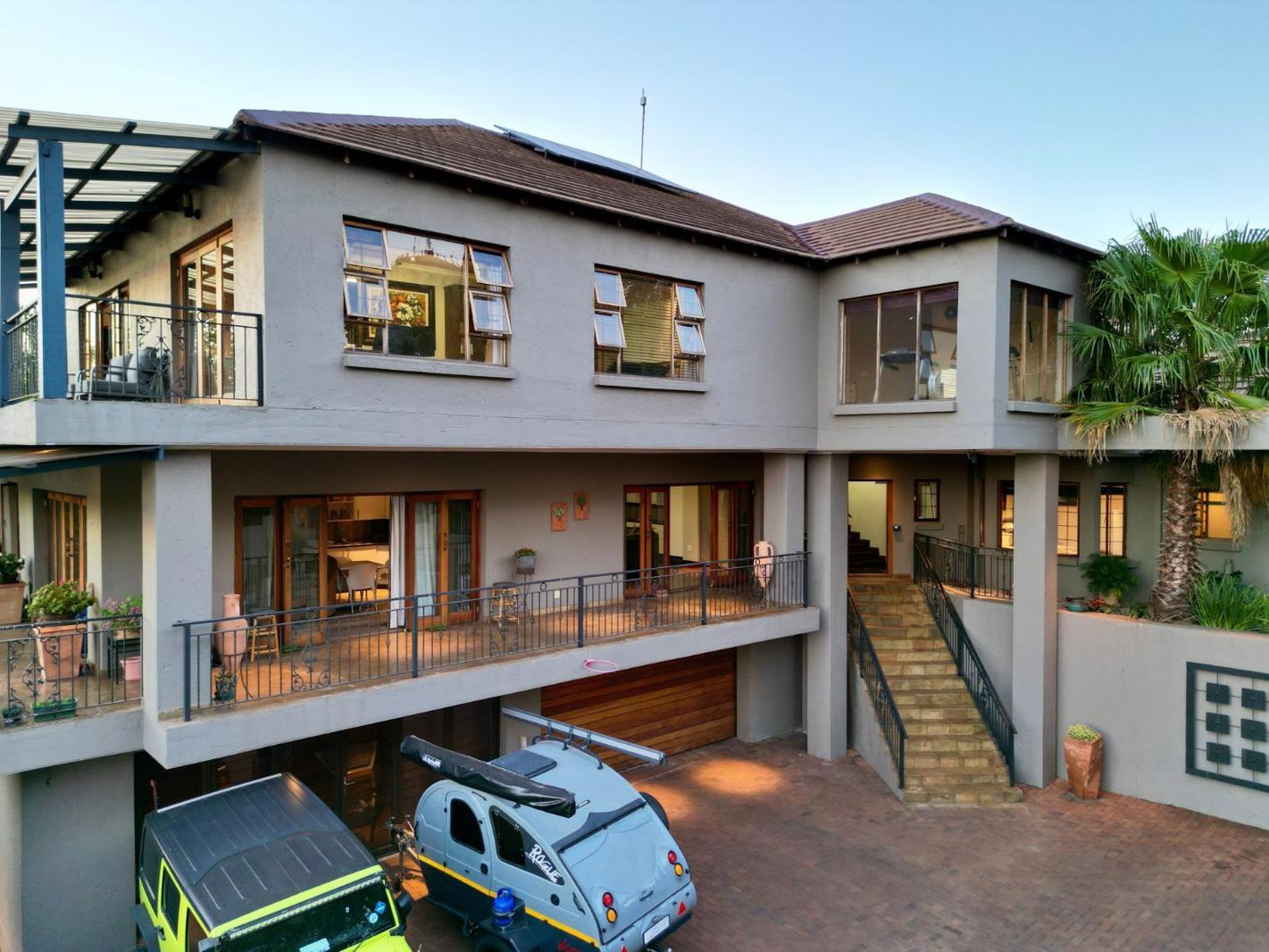 7 Bedroom House in Zwartkop