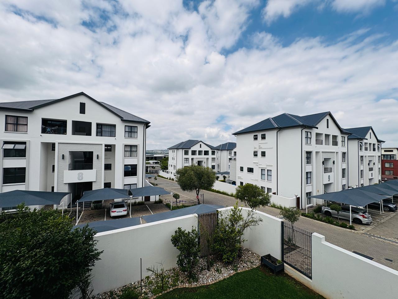 3 Bedroom Apartment in Greenstone Hill