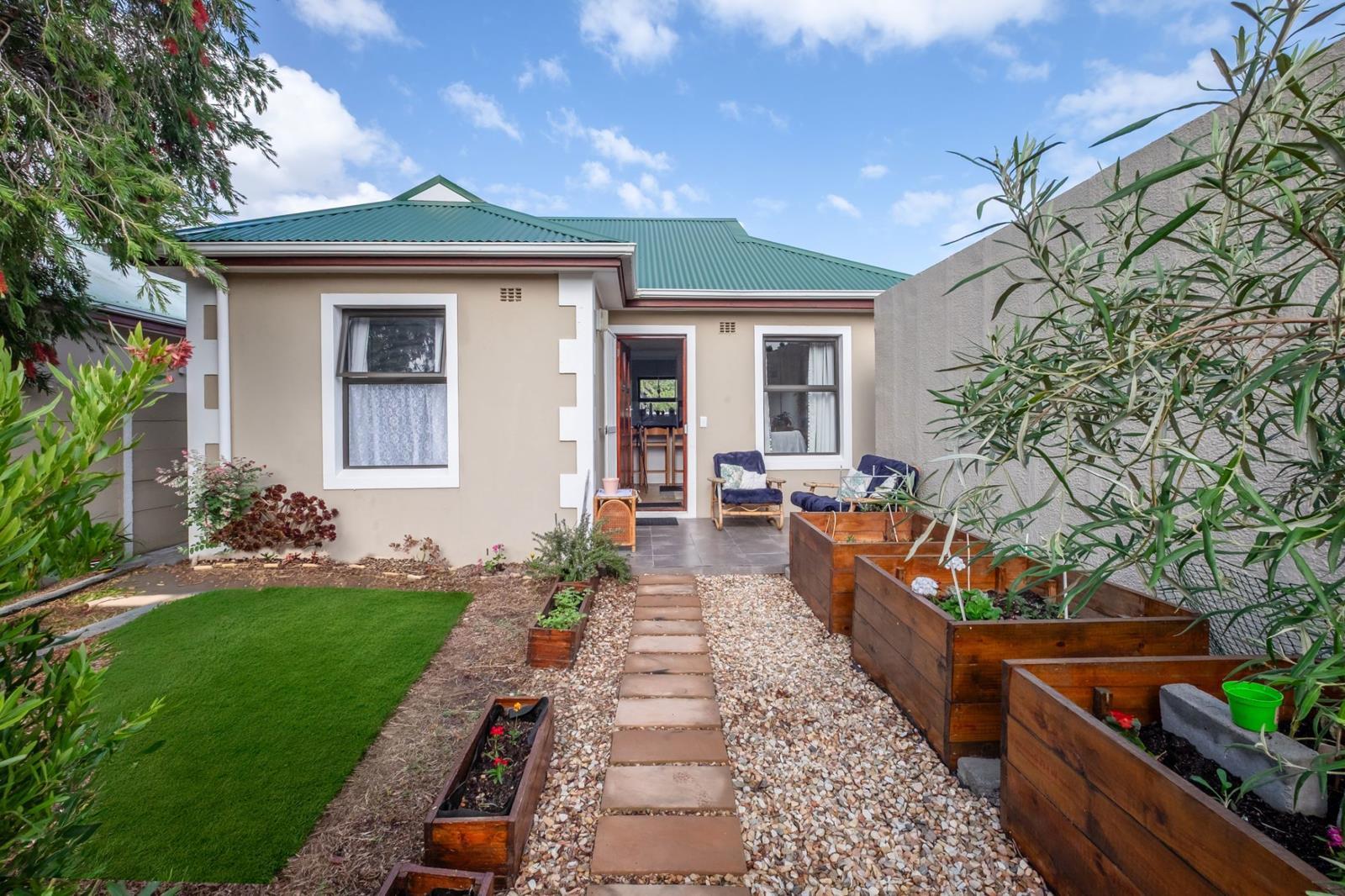 2 Bedroom House in Fish Hoek