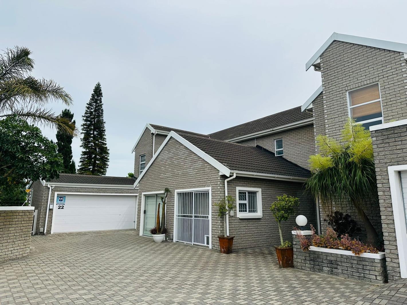 3 Bedroom House in Blommendal