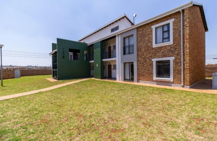 2 Bedroom Apartment in Protea Glen