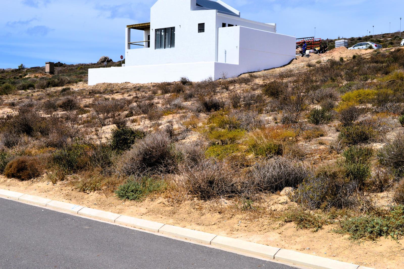 337 m² Land available in St Helena Bay