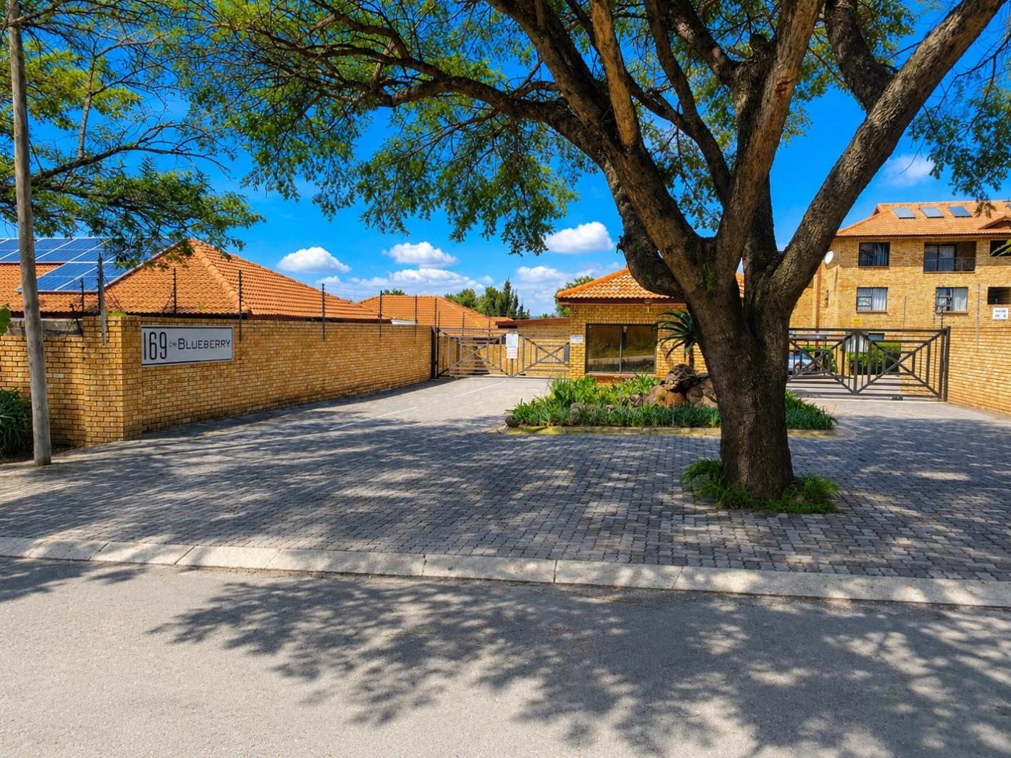 2 Bedroom Apartment in Honeydew