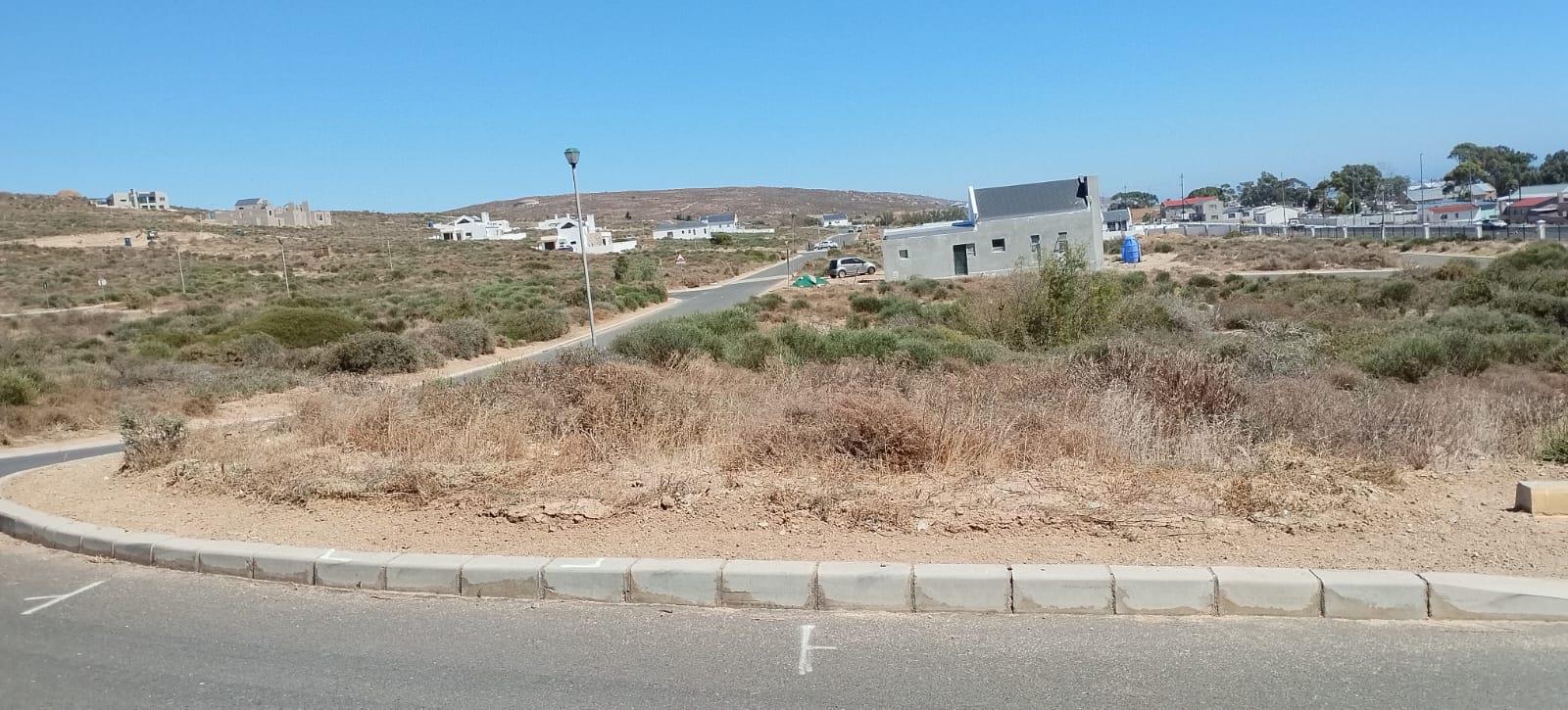 350 m² Land available in St Helena Views